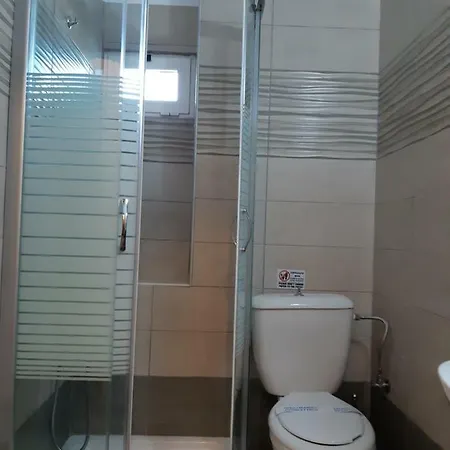 Ξενοδοχείο Lidra 2*