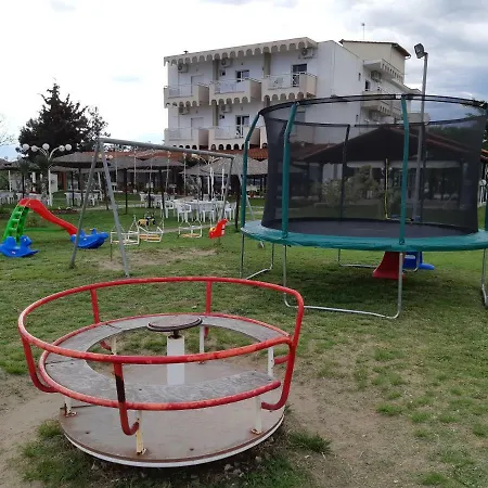 Lidra Κορινός