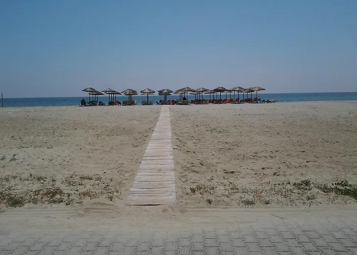 Lidra Hotel 2*