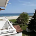 Lidra Hotel 2*