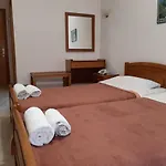 Hotel Lidra 2*