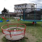Lidra Korinos