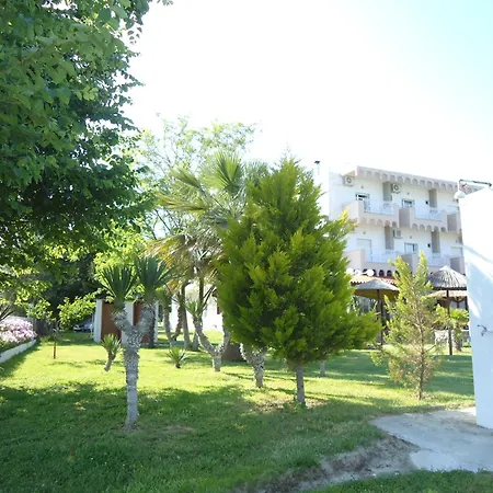 Lidra Hotel 2*