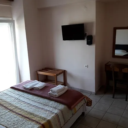 Lidra Hotell Korinós