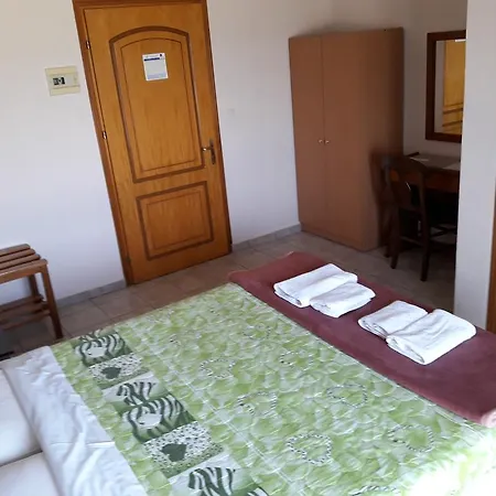 Hotel Lidra 2*