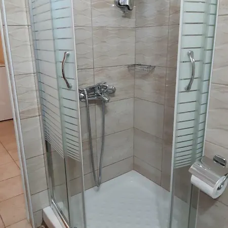 מלון Lidra Korinós