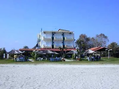 Lidra Hotel 2*